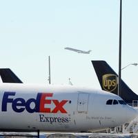 Lietadlá spoločností FedEx a UPS