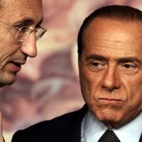 Gianfranco Fini a Silvio Berlusconi