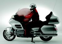 Prvou motorkou, ktorá bude mať vzduchový vankúš, je legendárna Honda Gold Wing.