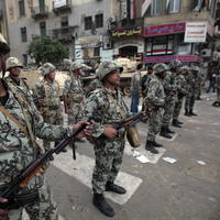 V Káhire musela zasahovať armáda