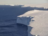 FOTO Vedci varujú: Jeden z najväčších ľadovcov čakajú v najbližších rokoch katastrofické zmeny