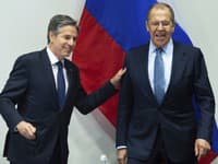 Lavrov telefonoval s Blinkenom, obvinil USA zo snahy o vyprovokovanie konfliktu