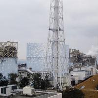 Areál elektrárne vo Fukušime po výbuchu.