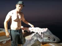 Rybári ulovili v morských hlbinách príšeru: Keď ju vytiahli na loď... VIDEO len pre silné povahy