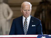 Biden telefonoval so Zelenským: USA oznámili nový balík vojenskej pomoci Ukrajine