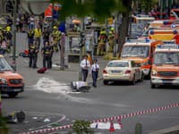 MIMORIADNE V Berlíne vrazilo auto do ľudí: Hlásia jedného mŕtveho a 30 zranených
