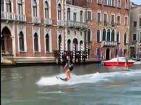 Starosta Benátok vynadal vo VIDEU turistom: Neznesiteľní id**ti! Keď uvidíte, čo vyvádzali, pochopíte