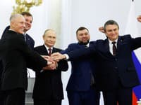 MIMORIADNE Putin podpísal zmluvy o pričlenení okupovaných oblastí Ukrajiny k Rusku