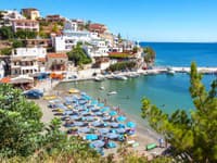 Tragédia na pláži na Kréte: Britský turista zomrel po tom, ako vyšiel z mora