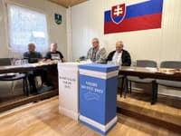 VOĽBY 2022 Bizarný priebeh volieb v najmenšej obci na Slovensku: V komisii sú takmer všetci obyvatelia!