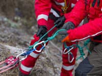 FOTO Horskí záchranári pomáhali horolezcom vo Vysokých Tatrách: Pri výstupe na Zlomiskovú vežu náhle spadli!