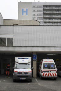 V UNB stiahli výpovede takmer všetci lekári: Nemocnica pokračuje v bežnom režime