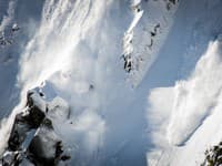 Lavína v Nagane si vyžiadala dva životy: Zahynul aj americký lyžiar