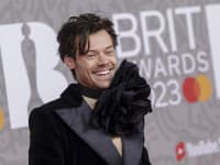 Hudobné ceny BRIT Awards ovládol Harry Styles. Triumfoval v štyroch kategóriách
