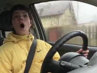 Influencerka vysielala naživo z auta počas jazdy, keď zrazila... ľudia sú pobúrení! VIDEO nevhodné pre citlivé povahy