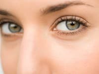 Oftalmológovia upozorňujú: Týchto päť častých zvykov poškodzuje váš zrak