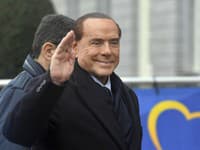 Svet opustil taliansky premiér Berlusconi: Svetoví a talianski politici takto reagujú