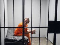 Žena chcela otehotnieť so snúbencom, ktorý sedí vo väzení: Neuveriteľné, ako k nej prepašoval svoje spermie