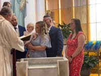 Pozrite, čo sa stalo počas krstu chlapčeka (11 mes.): Rodina aj kňaz v šoku! Toto nikto nečakal