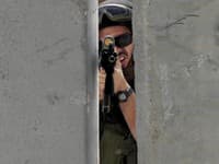 Izraelskí vojaci zabili počas razie na Západnom brehu dvoch Palestínčanov