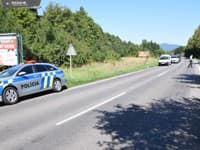 Polícia hľadá svedkov dopravnej nehody pri Pravenci: Zranil sa pri nej kolobežkár