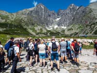 Na najvyšších horách na Slovensku zaznamenali extrémne teplé počasie