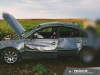 Polícia: Pri nehode pri obci Číž sa vážne zranil 21-ročný spolujazdec