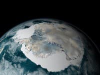 Vedci bijú na poplach: Na tomto kontinente sa prestal tvoriť nový ľad! Prognózy do budúcna sú hororové
