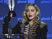 Začiatok turné sprevádza jeden škandál za druhým... Madonna (65) čelí HNEVU fanúšikov a mastnej POKUTE!