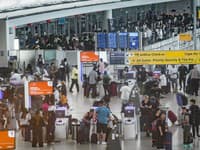 Terorizmus straší Európu! Vyhrážky a panika na letiskách: Masívna evakuácia, osem z nich museli ľudia urýchlene opustiť