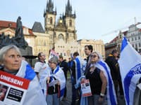 FOTO Stovky ľudí v Prahe podporili Izrael, večer sa zídu aj priaznivci Palestíny