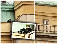 Výkriky na strelca, lietajúce projektily a pach smrti vo vzduchu: Autentické ZÁBERY polície zo zásahu v Prahe!