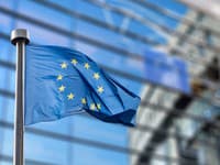 Európska únia vyplatila Poľsku prvých päť miliárd zo zmrazenej pomoci