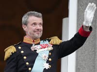Dánsko má nového KRÁĽA: Neubránil sa slzám a… Pozrite sa na outfit jeho ženy!