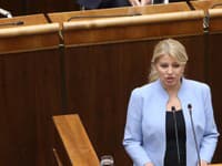 NAŽIVO Prezidentka Zuzana Čaputová sa postavila pred poslancov: MIMORIADNE vystúpenie