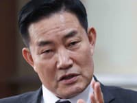 Juhokórejský minister obrany varoval KĽDR pred pádom režimu v prípade vojny