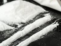 Polícia zadržala muža v spojitosti s nálezom kokaínu na plážach