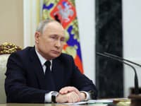 Putin tvrdí, že podporoval myšlienku prepustiť Navaľného