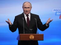 ŠOKUJÚCE vyjadrenie! VIDEO Putin prvýkrát po rokoch spomenul NAVAĽNÉHO: Na stole bola DOHODA o jeho PREPUSTENÍ
