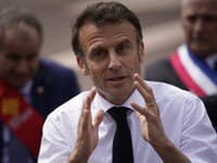 Macron si myslí, že Francúzsko a spojenci mohli zastaviť genocídu v Rwande
