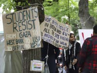 Na Viedenskej univerzite si demonštrujúci vytvorili protestný tábor