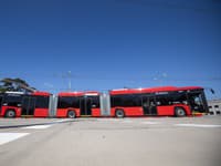 Megatrolejbusy v Bratislave nevydržali ani dva týždne prevádzky: Dopravný podnik sa bráni, ide iba o bežné nedostatky!