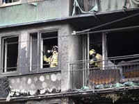 Pri požiari bytovky zahynuli traja ľudia: Ďalší sú v kritickom stave