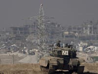 Izraelská armáda tvrdí, že pri nálete v Džaníne zabila hľadaného muža: USA evakuovali z Gazy 17 svojich lekárov