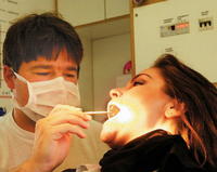 Aj náhle ošetrenie u zubára v pracovnom čase spadá do podmienok, pri ktorých si môžete vybrať platené pracovné voľno.