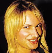 Paviel Rochnyak v 16-tich uvažoval nad plastikou.