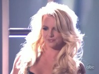 Vystúpenie Rihanny a Britney Spears