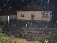 Domy v obci Píla zaplavila voda, Domy v obci Píla zaplavila voda,