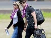 Jennifer Aniston a Justin Theroux po prílete na Havaj