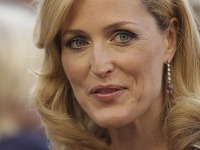 Gillian Anderson